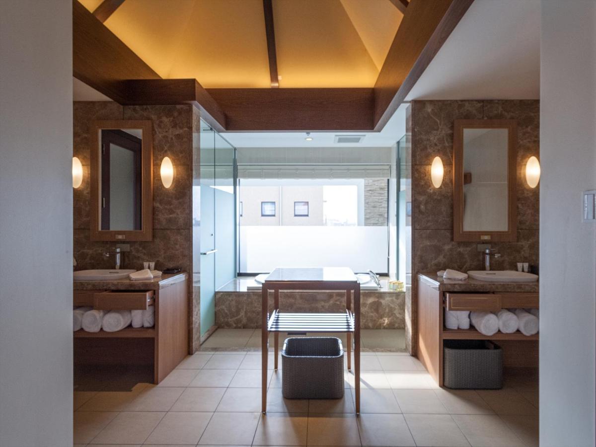 Okinawa Exes Naha Otel Dış mekan fotoğraf
