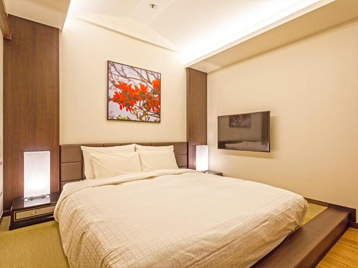 Okinawa Exes Naha Otel Dış mekan fotoğraf